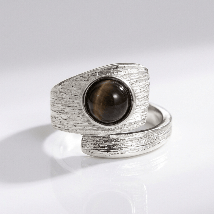 Silver Black Onyx Vintage Ring — (Adjustable)