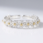 Daisy Cluster Band Ring — (Adjustable)