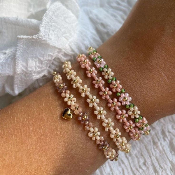 Vintage Daisy Heart Gold Bracelet Pack