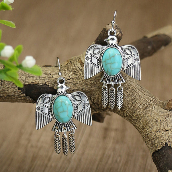 Silver Boho Vogel Earrings with Opal