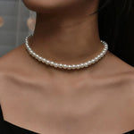 Classic Daisy Necklace