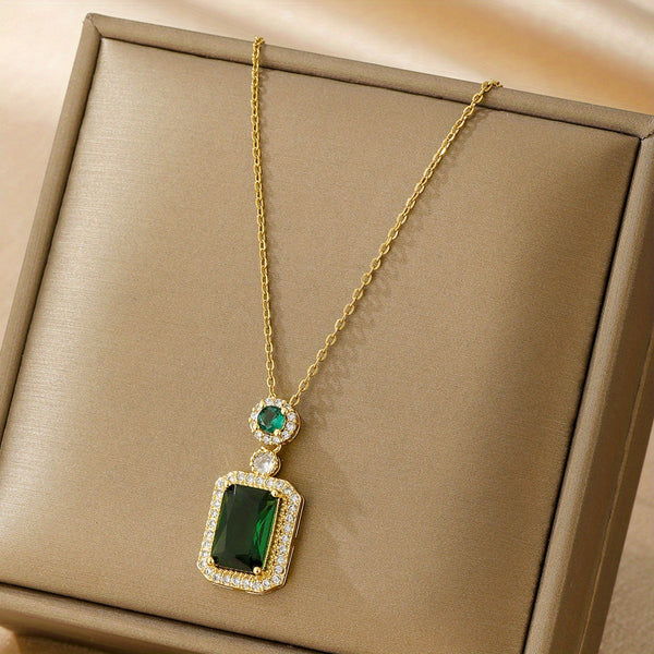 Greta Emerald Necklace