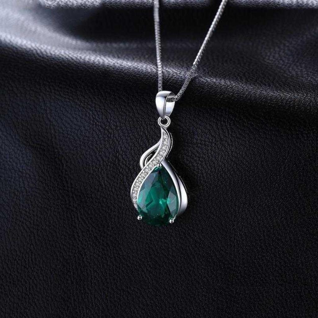 Leonia Emerald Necklace