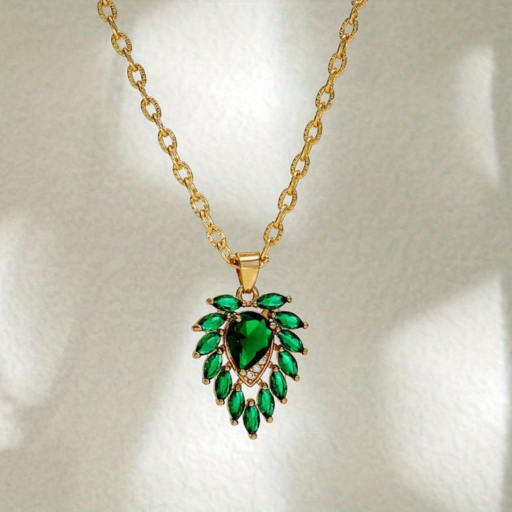 Matylda Emerald Heart Necklace
