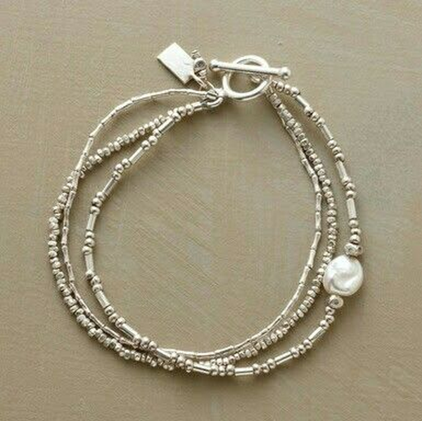 Vintage Daisy Bracelet Set