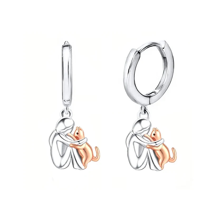 Silver & Gold Two-Tone Cat Omhelzing Earrings
