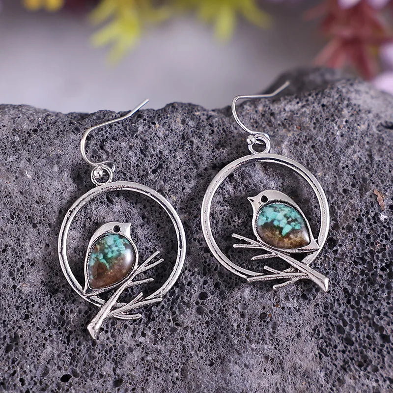 Vintage Vogel op Tak Earrings – Symbol of Vrijheid & Sereniteit