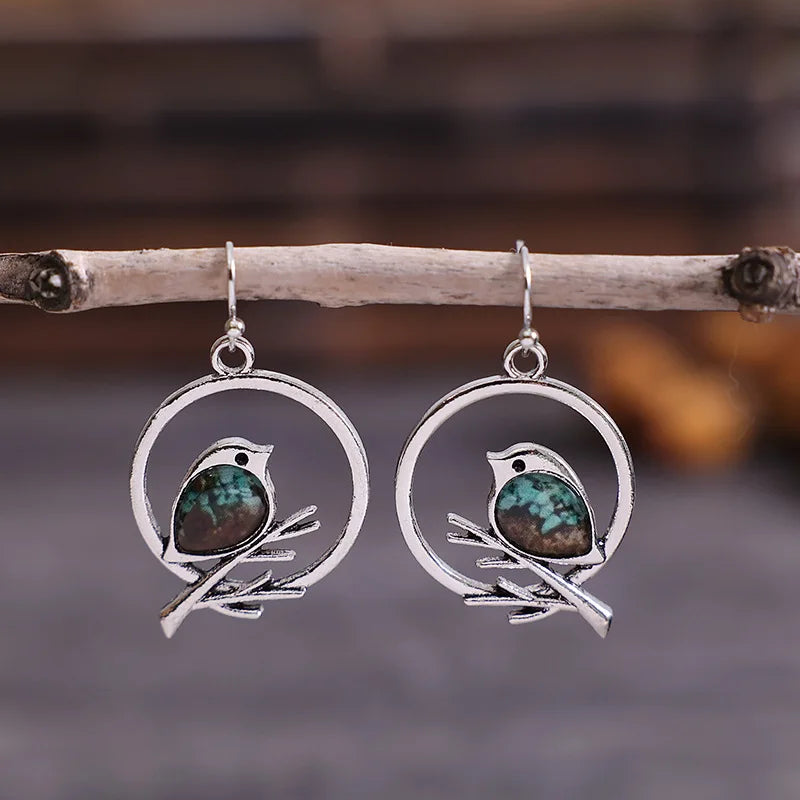 Vintage Vogel op Tak Earrings – Symbol of Vrijheid & Sereniteit
