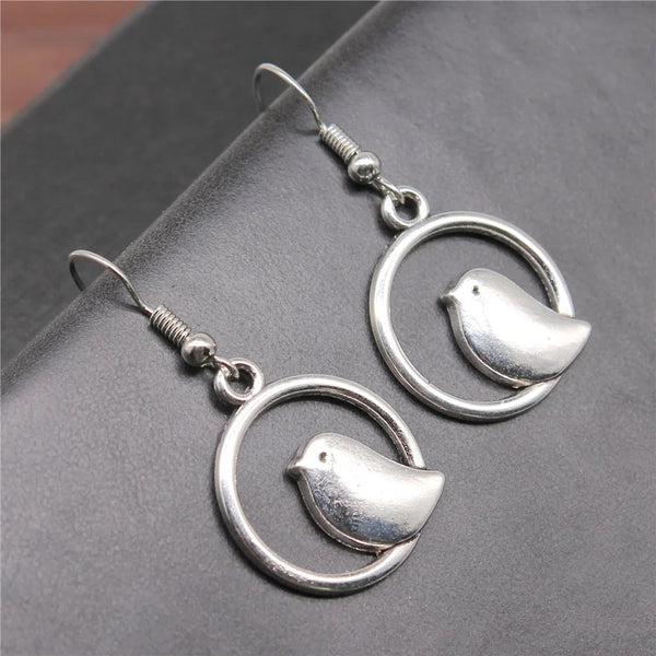 Vintage Vogel Charms Drop Earrings – Handmade Boho Jewelry