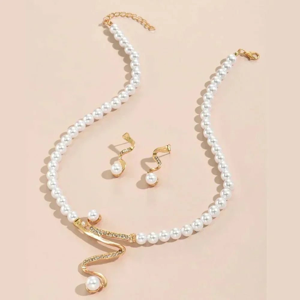 Natural Pearl Necklace & Earrings Set
