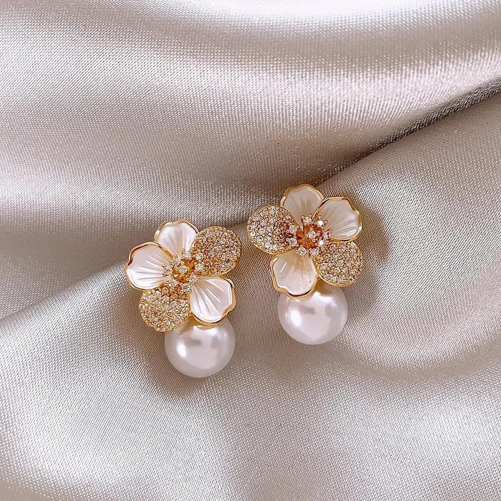 White Camellia Daisy Drop Earrings