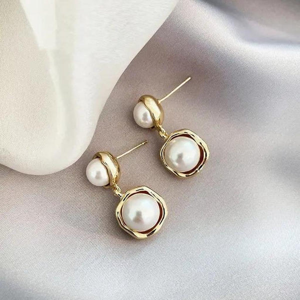 Gold-Plated Daisy Earrings