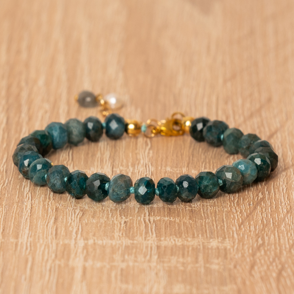 Vibrant Agate Bracelet