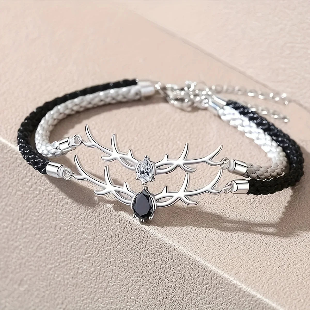 Antler Hartarmband with Zirconia