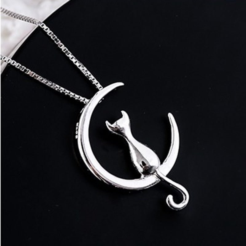 Elegant Moon & Cat Necklace