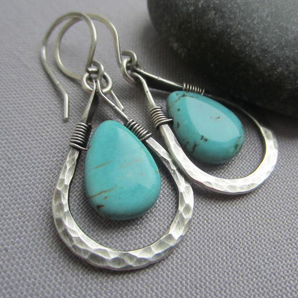 Natural Turkoois Stone Earrings in Silver
