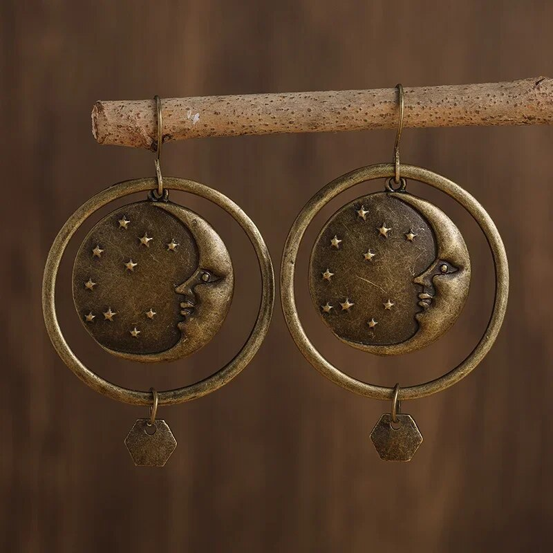 Vintage Gold Moon Nacht Earrings