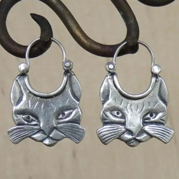 Vintage Cats Snorren Silver Earrings