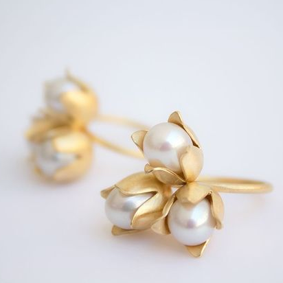 Vintage Pearls Gold Earrings