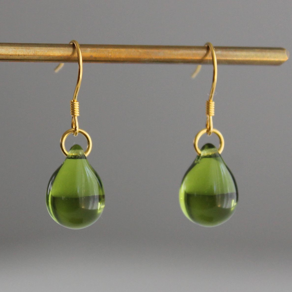Vintage Green Crystal Drop Gold Earrings