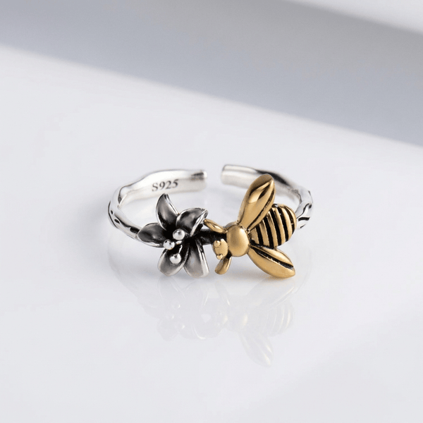 Honey Bee & Flower Silver Ring — (Adjustable)